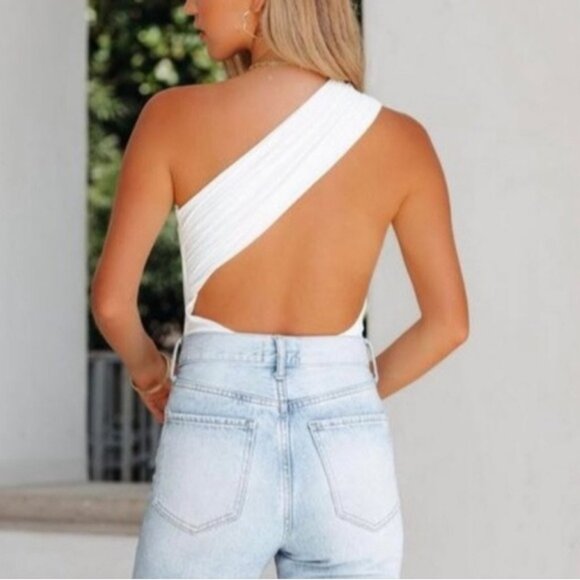 NWT Vici White One-Shoulder Bodysuit - Picture 2 of 11